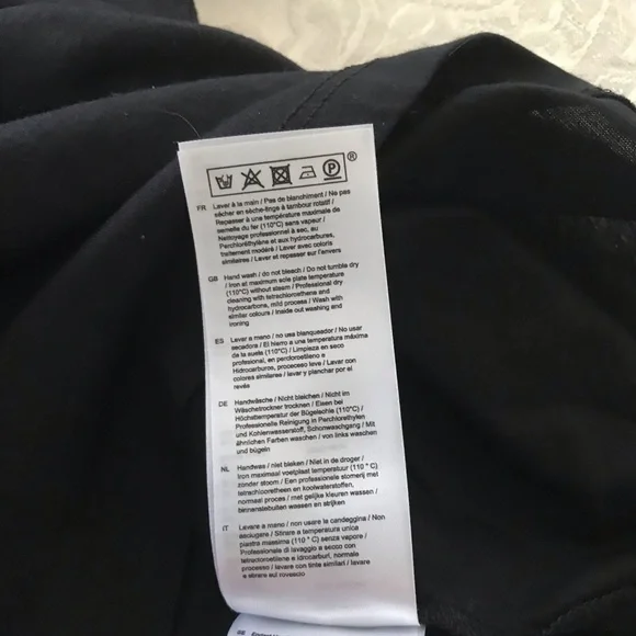 NWT  Maje cold open shoulder black top SZ 1 - Picture 9 of 9